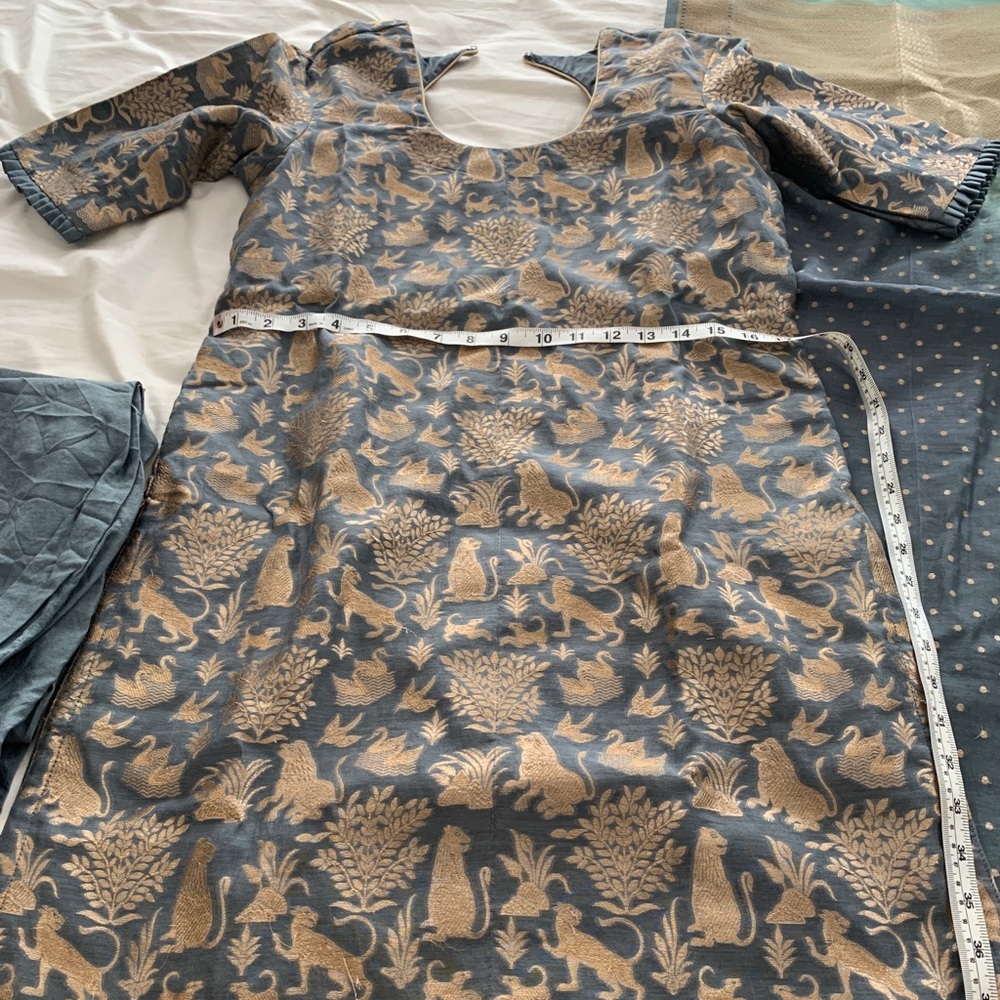 Salwar kameez indian outfit